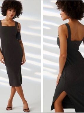 Beyond Yoga Spacedye Icon Midi Dress Charcoal Black Square-Neck with Side Slit